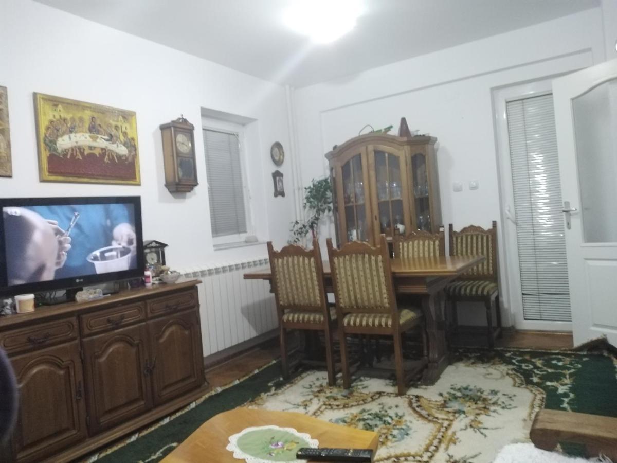 Kraljevski Apartman Kraljevo Ngoại thất bức ảnh